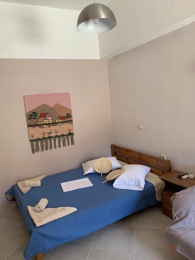 Domenica House Apartamento Kondaraina Exterior foto