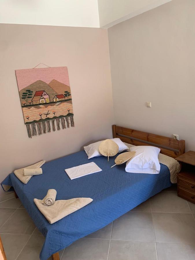 Domenica House Apartamento Kondaraina Exterior foto