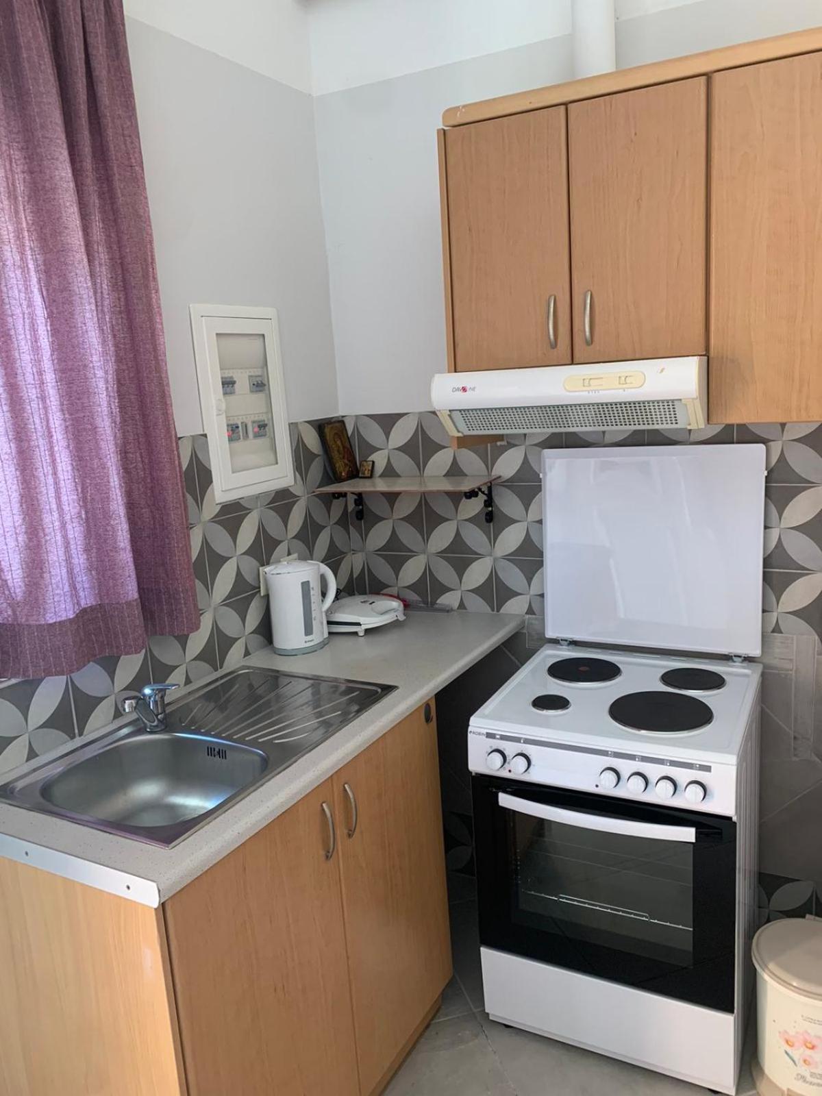Domenica House Apartamento Kondaraina Exterior foto