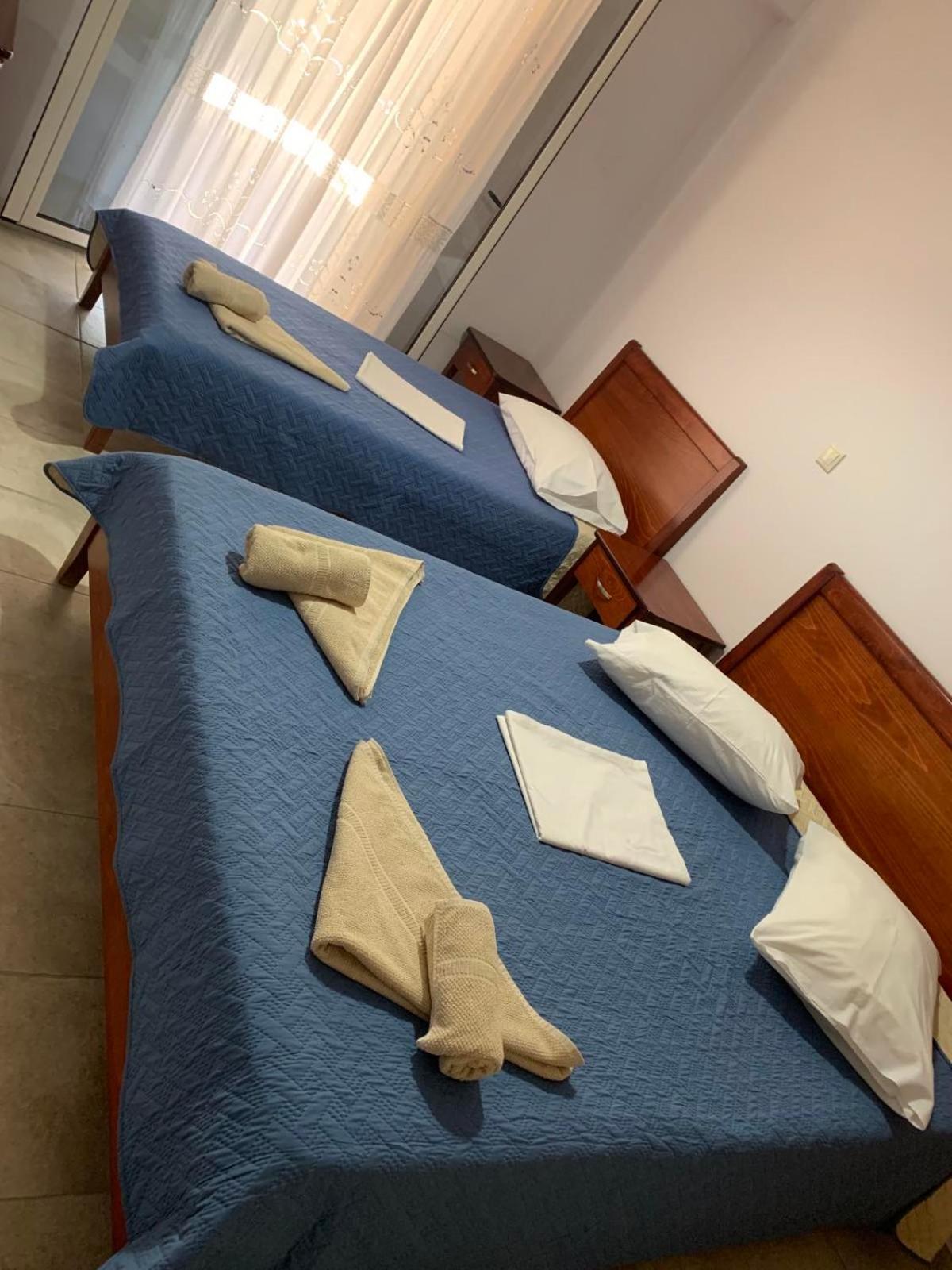 Domenica House Apartamento Kondaraina Exterior foto